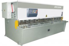 QC12K系列液壓數(shù)控剪板機(jī)